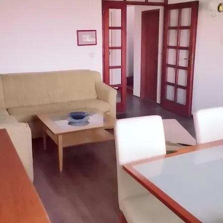 Apartment Fiar *